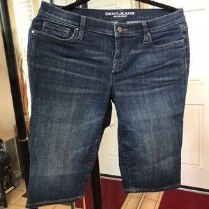 DKNY JEANS Ludlow Shorts